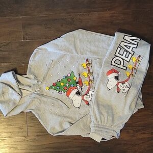 Peanuts NWT hoodie and sweatpants.   Sz XS